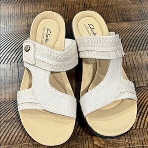 Clarks Women's Beige Strap Sandals